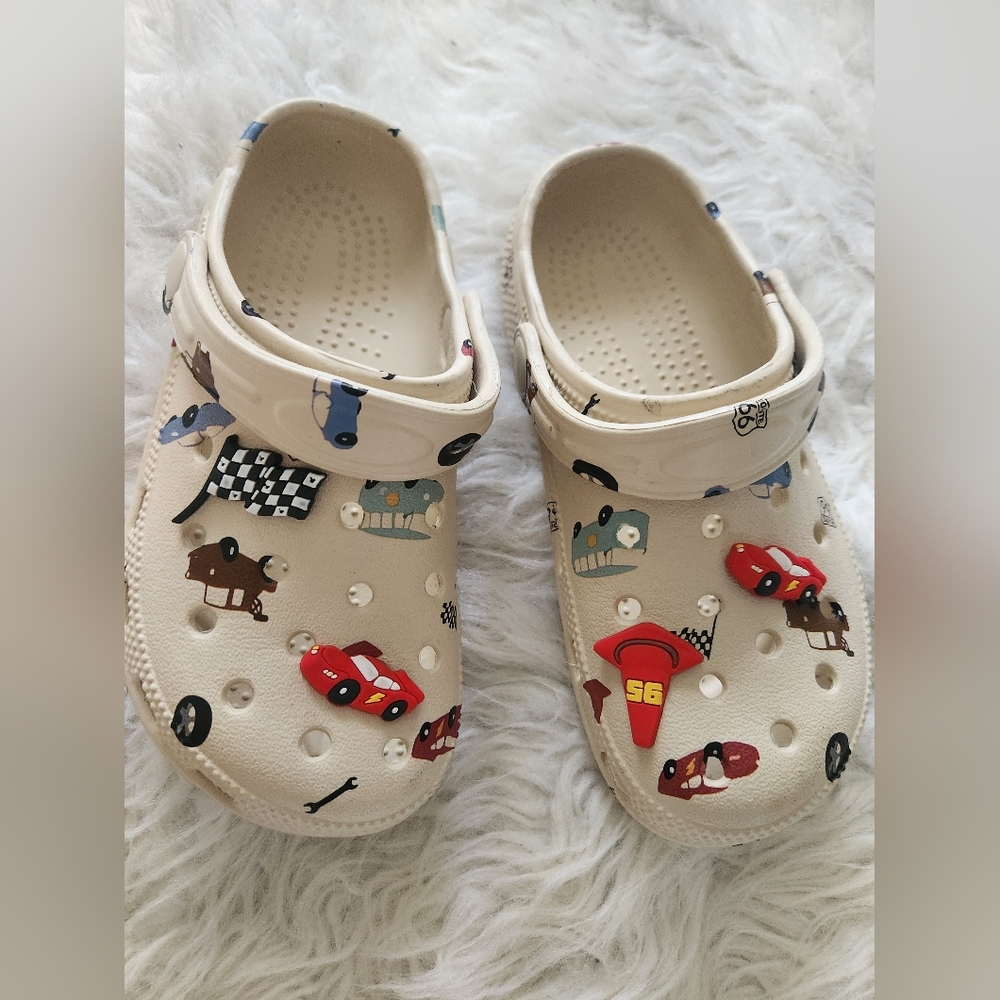 Made With Magic Kachow Park Hopper Shoes Size 13 with 4 Charms